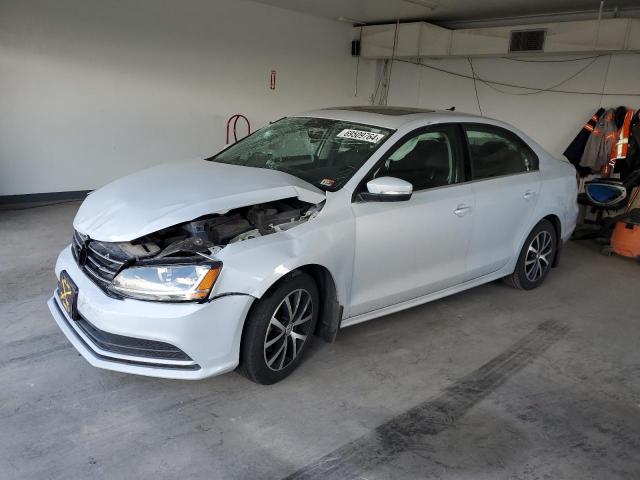2018 VOLKSWAGEN JETTA SE - 3VWDB7AJ0JM240379