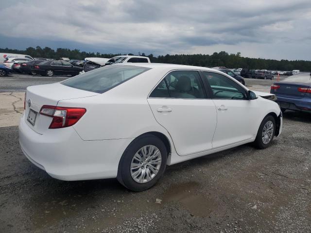 VIN 4T1BF1FK2EU788006 2014 Toyota Camry, L no.3