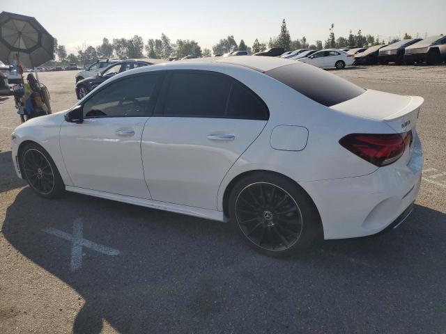 MERCEDES-BENZ A 220 2019 white  gas WDD3G4EB5KW004724 photo #3