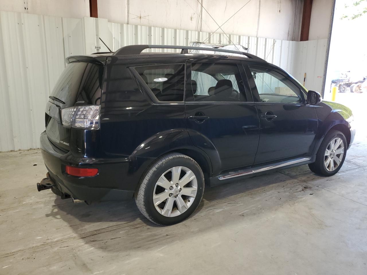 Lot #2805981373 2011 MITSUBISHI OUTLANDER