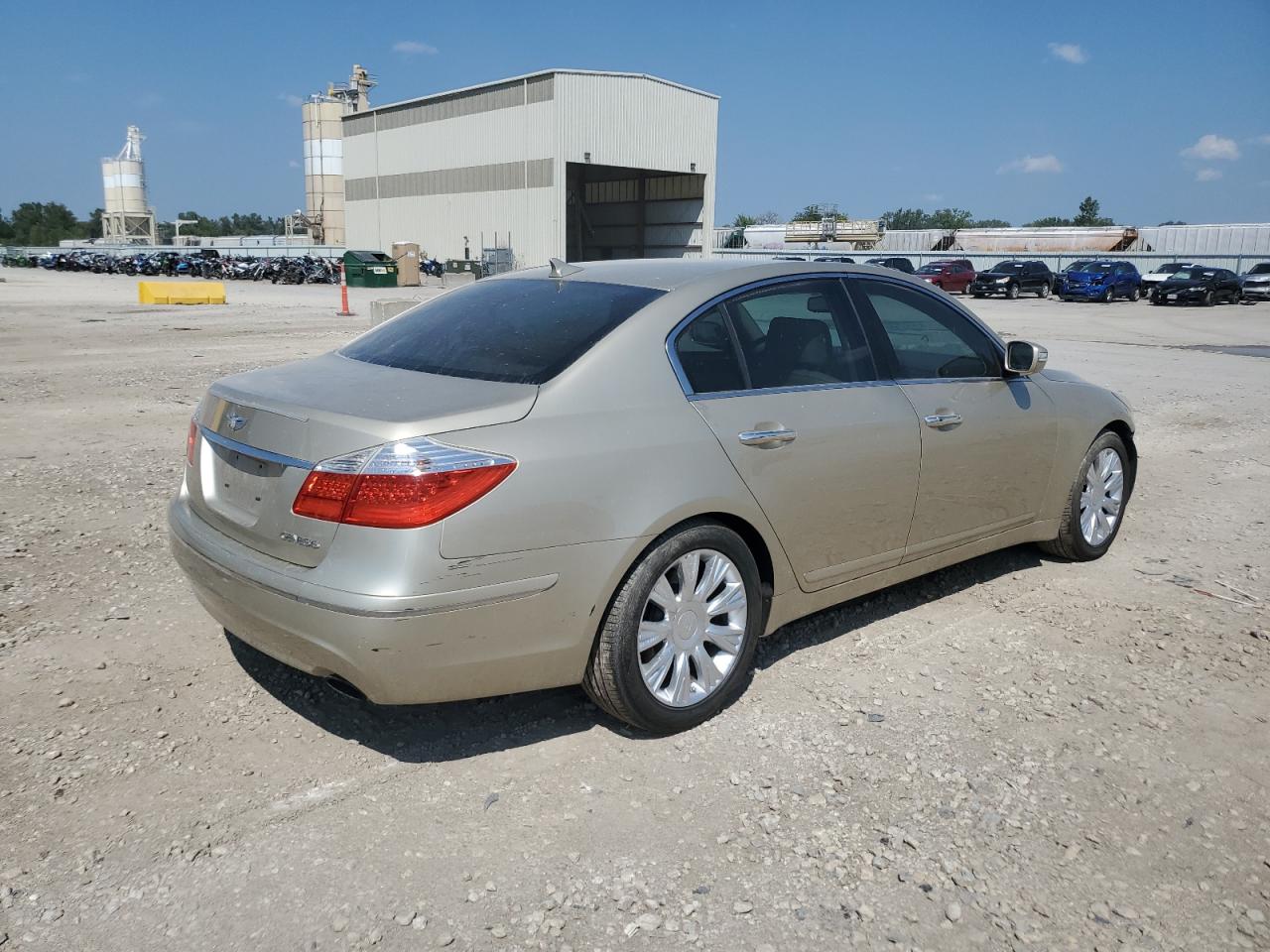 Lot #2804654111 2009 HYUNDAI GENESIS 3.