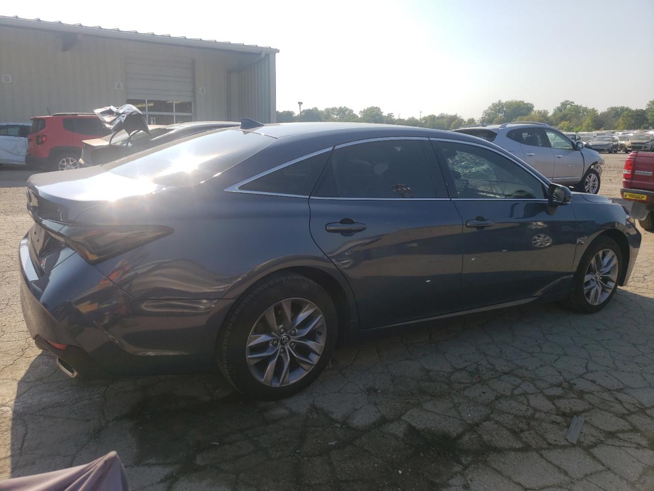 Lot #2991360336 2020 TOYOTA AVALON XLE