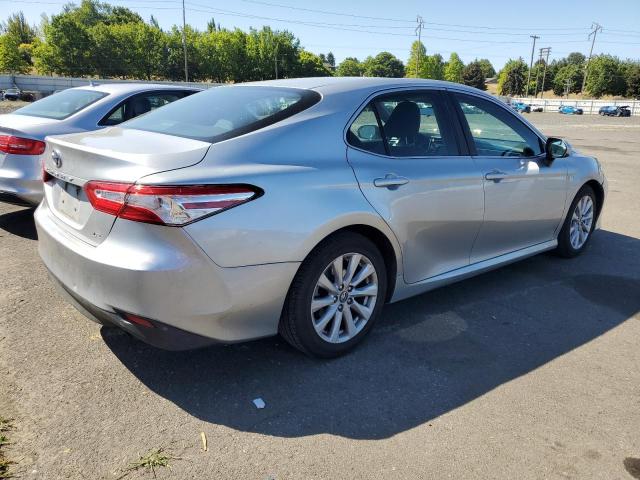 VIN 4T1B11HK3JU599113 2018 Toyota Camry, L no.3