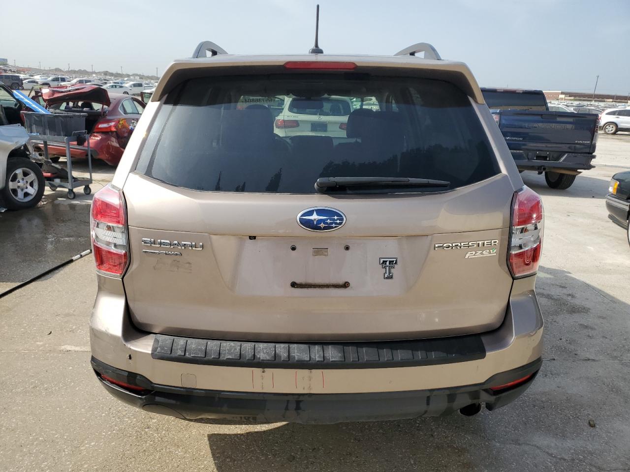 Lot #2749157753 2015 SUBARU FORESTER 2