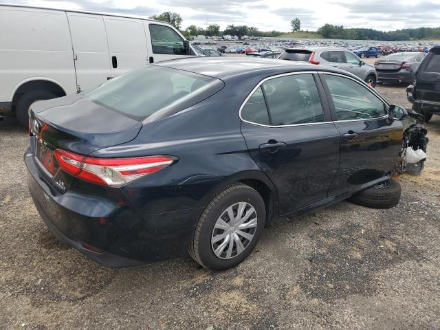 VIN 4T1B31HK1JU506261 2018 Toyota Camry, LE no.3