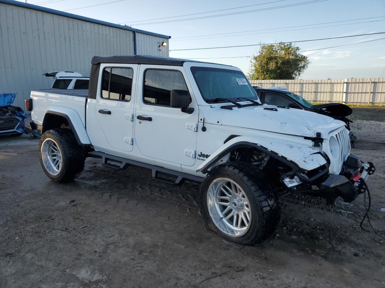 JEEP GLADIATOR SPORT