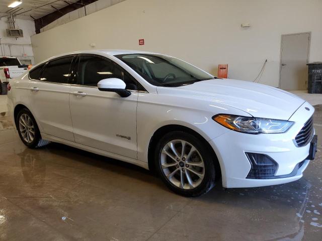 VIN 3FA6P0LU7KR137692 2019 FORD FUSION no.4