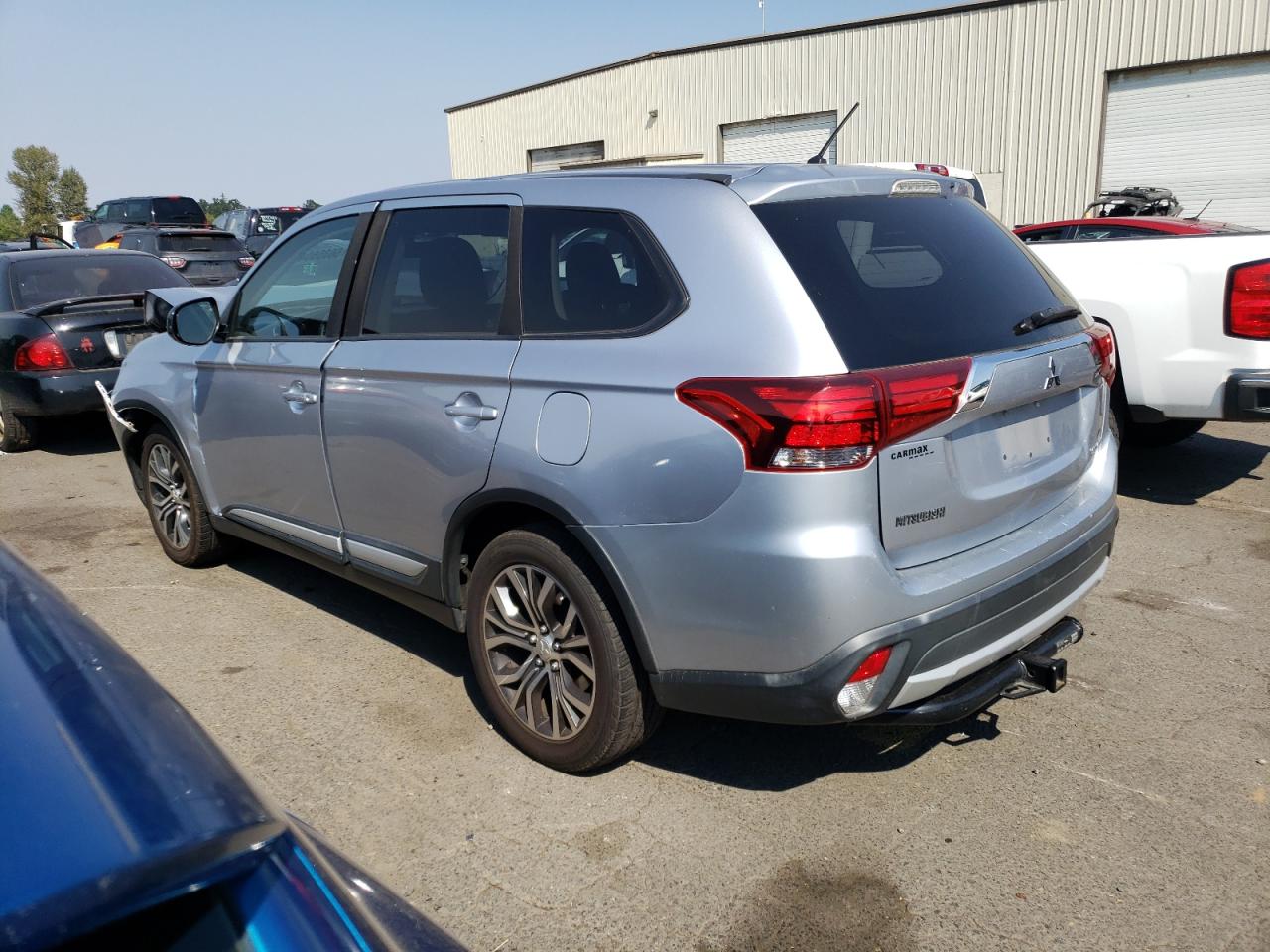 Lot #2860470023 2016 MITSUBISHI OUTLANDER