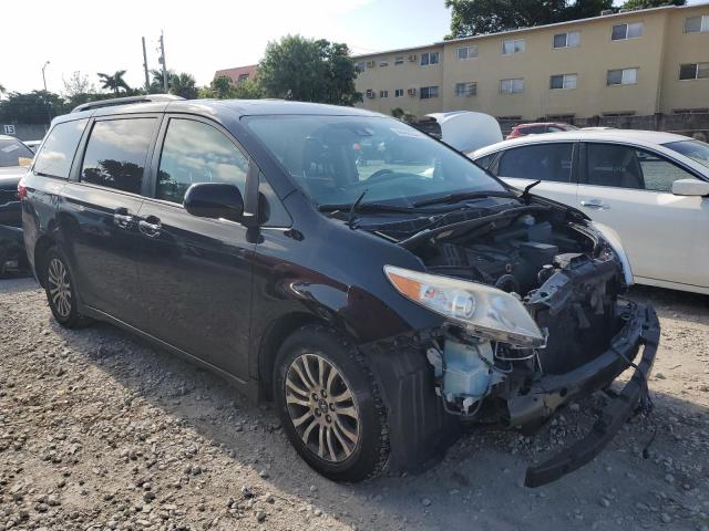 VIN 5TDYZ3DCXJS926029 2018 Toyota Sienna, Xle no.4