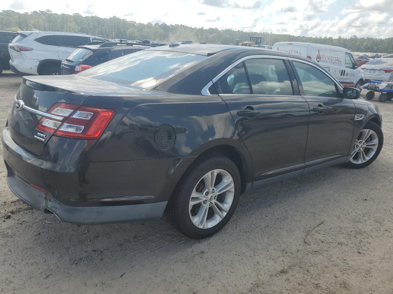 Lot #2928506818 2014 FORD TAURUS SEL