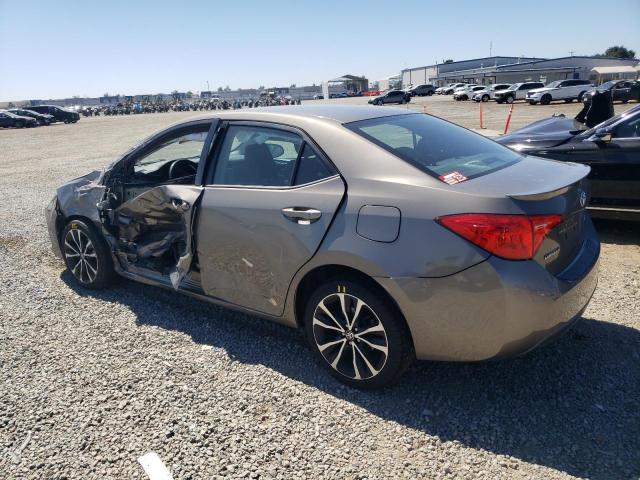 VIN 5YFBURHE3JP738772 2018 Toyota Corolla, L no.2