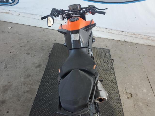 2021 KTM 890 DUKE R - VBKTU940XMM811897