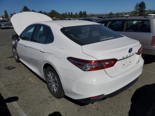 VIN 4T1B31HK3JU508240 2018 Toyota Camry, LE no.2