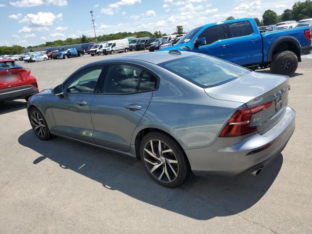 VIN 7JRA22TK7KG008678 2019 Volvo S60, T6 Momentum no.2