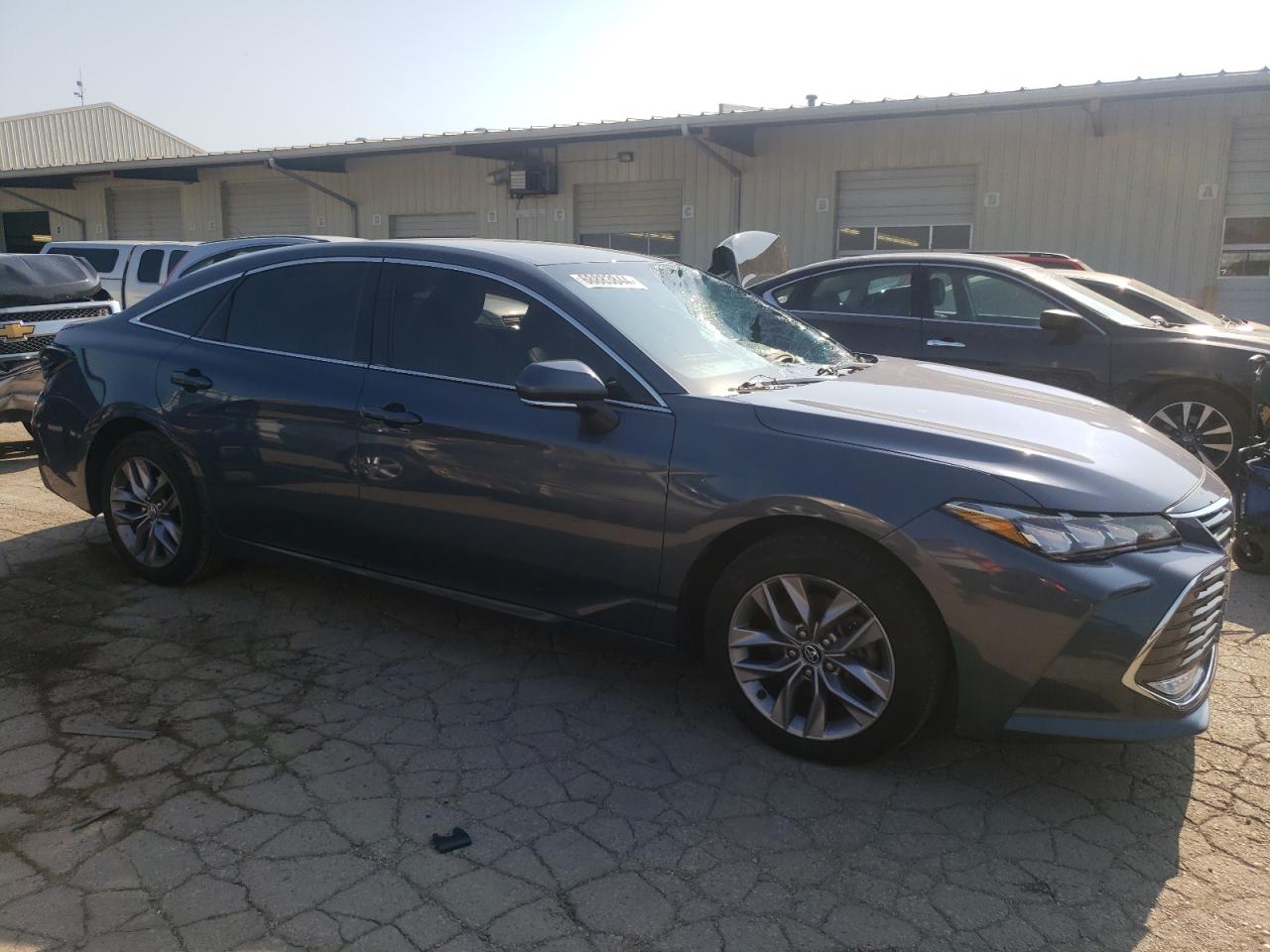 Lot #2991360336 2020 TOYOTA AVALON XLE