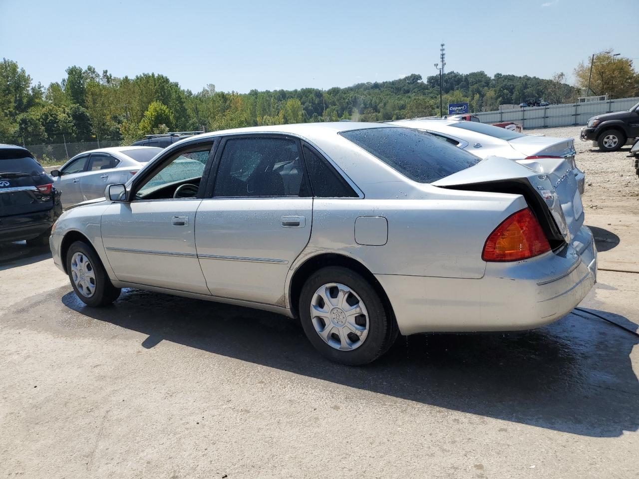 Lot #2996437396 2002 TOYOTA AVALON XL