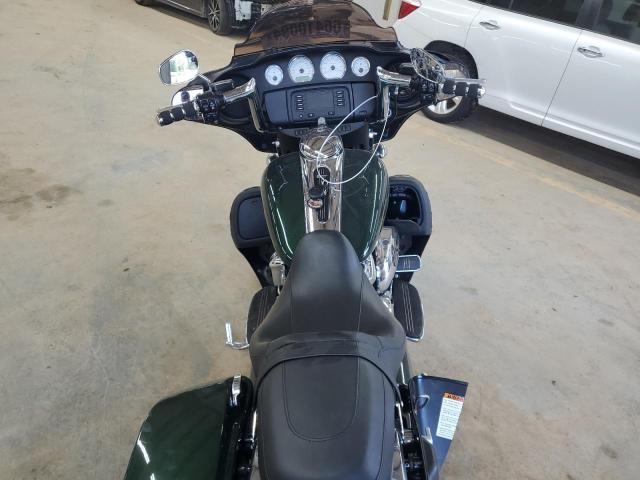 2019 HARLEY-DAVIDSON FLHX - 1HD1KBC17KB617786