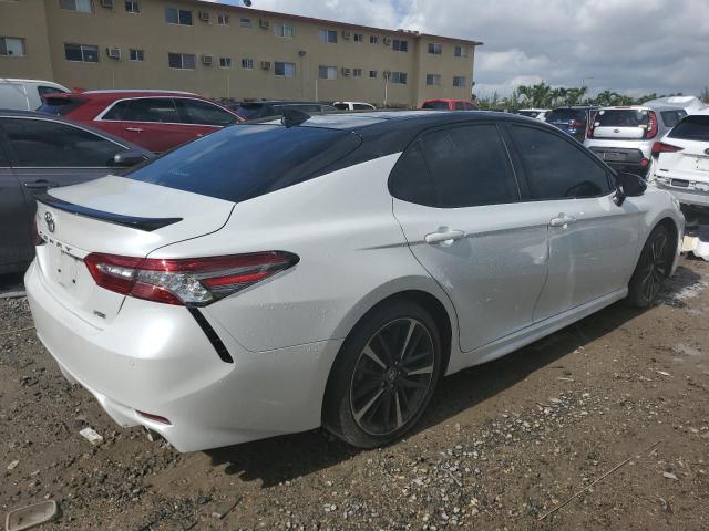 VIN 4T1B61HK9KU160985 2019 Toyota Camry, Xse no.3