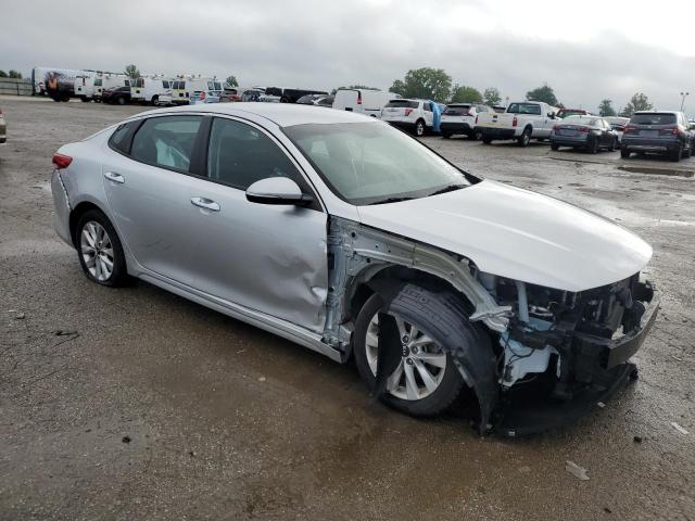 VIN 5XXGT4L31JG251788 2018 KIA Optima, LX no.4