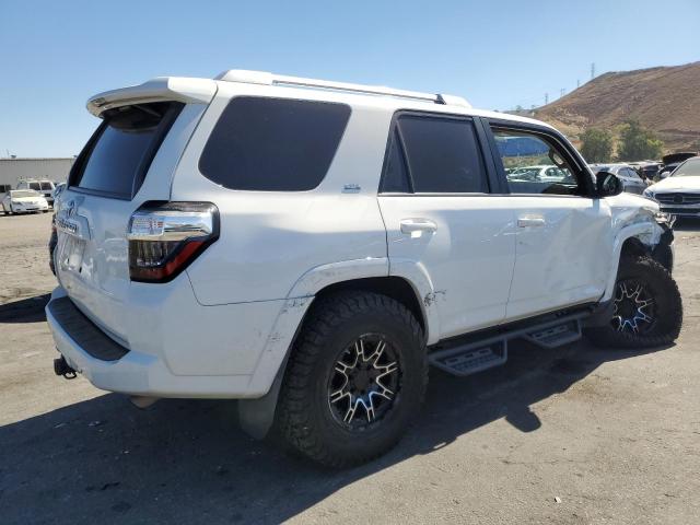 VIN JTEZU5JRXJ5186605 2018 Toyota 4runner, SR5 no.3