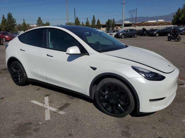 VIN 5YJYGDEE7MF272580 2021 Tesla MODEL Y no.4