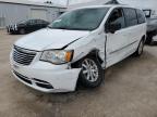 CHRYSLER TOWN & COU photo