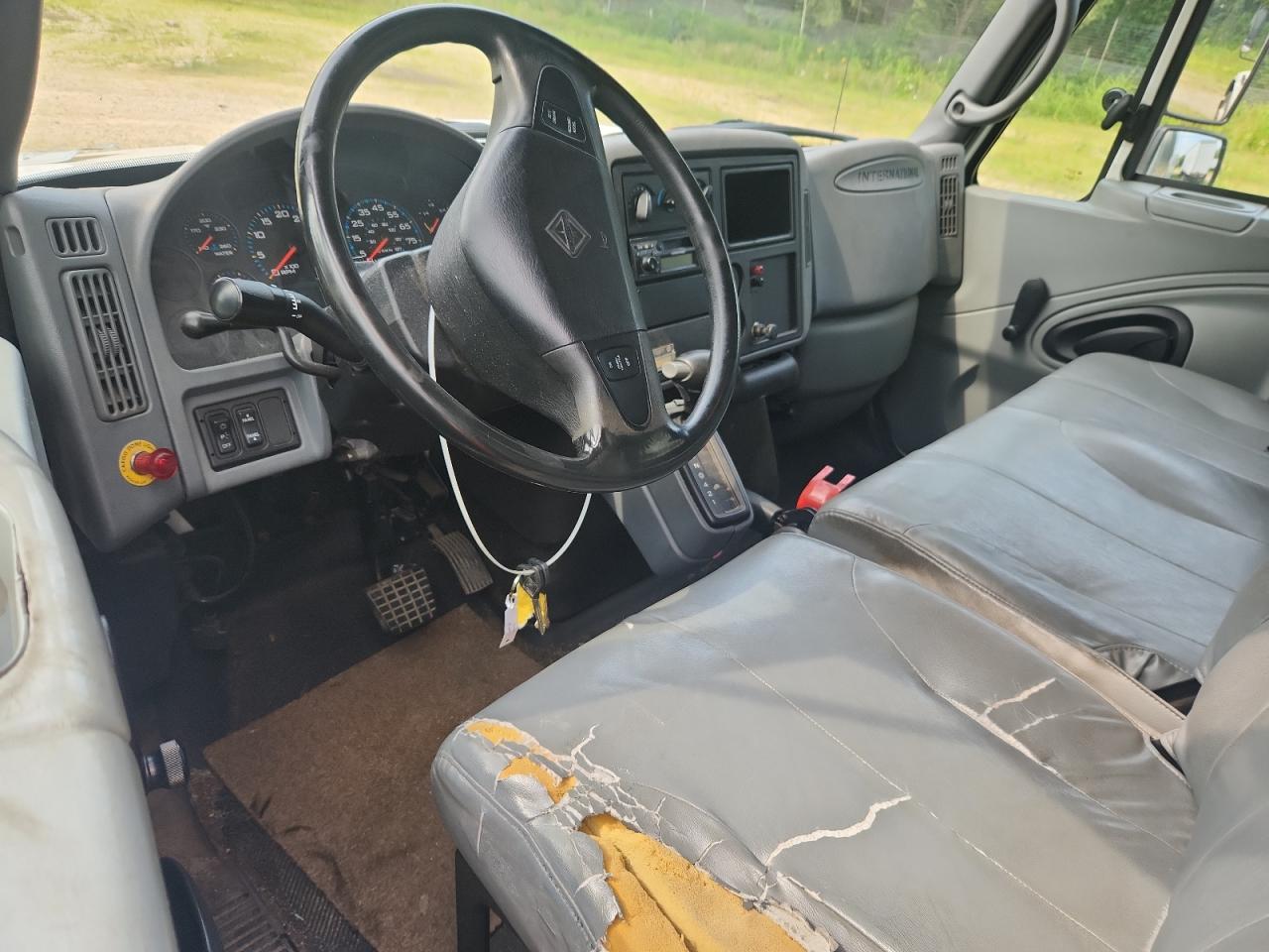 Lot #3270789875 2006 INTERNATIONAL 4000 4300