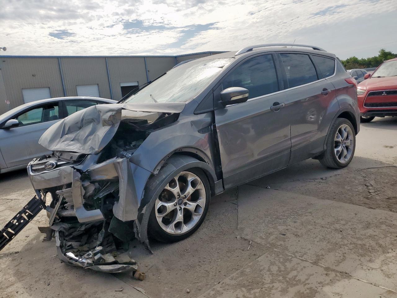 FORD ESCAPE TITANIUM