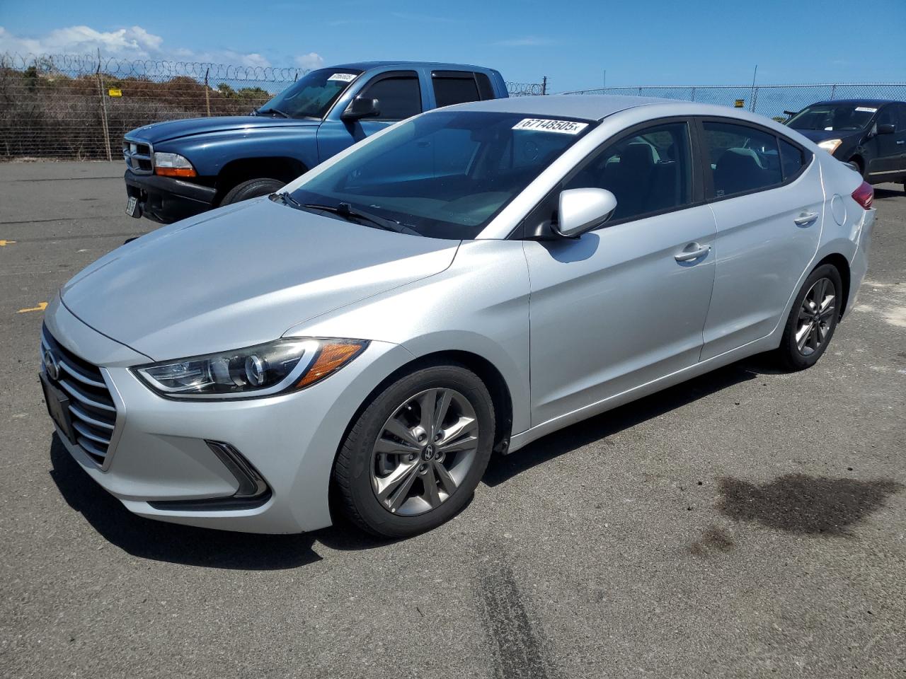 HYUNDAI ELANTRA SE