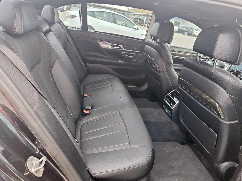 2017 BMW 740 I WBA7E2C34HG740975