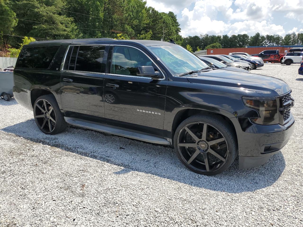 CHEVROLET SUBURBAN C1500 LT