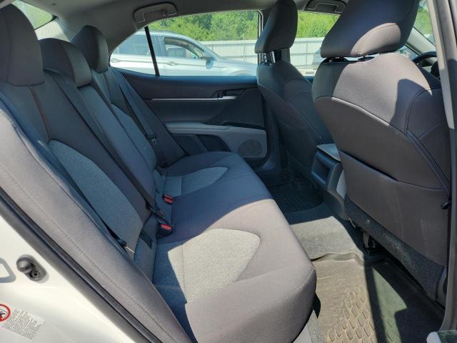 2018 TOYOTA CAMRY L 4T1B11HK6JU632881