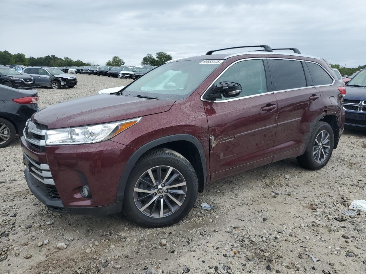 TOYOTA HIGHLANDER SE