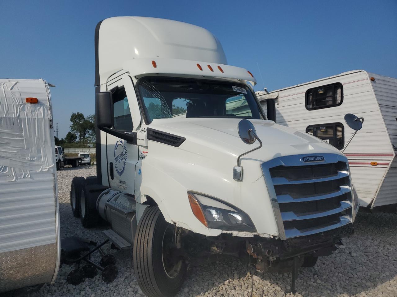 Lot #3275556039 2022 FREIGHTLINER CASCADIA 1