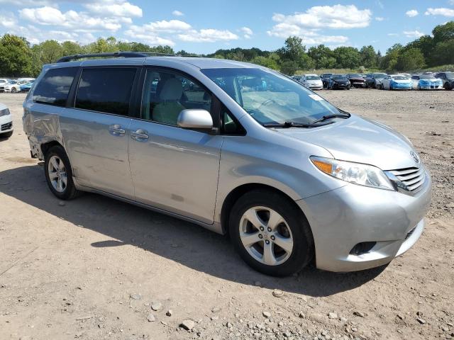 2017 TOYOTA SIENNA LE 5TDKZ3DC3HS897649