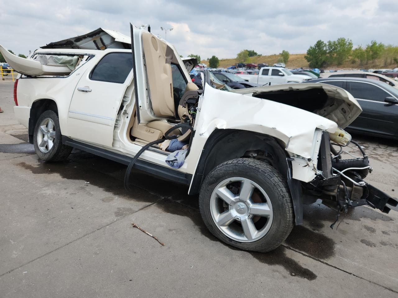 CHEVROLET SUBURBAN K1500 LTZ
