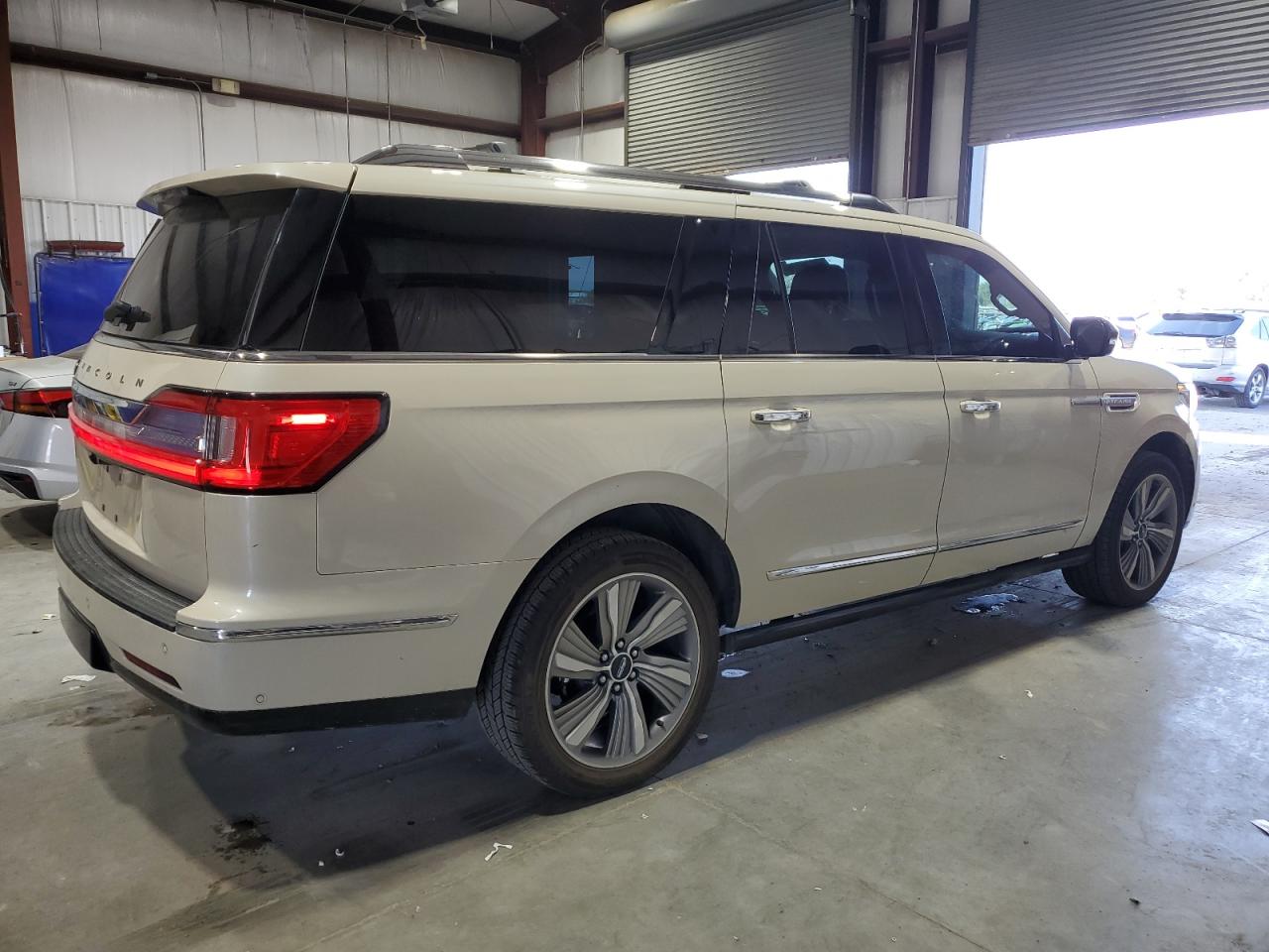 LINCOLN NAVIGATOR L RESERVE