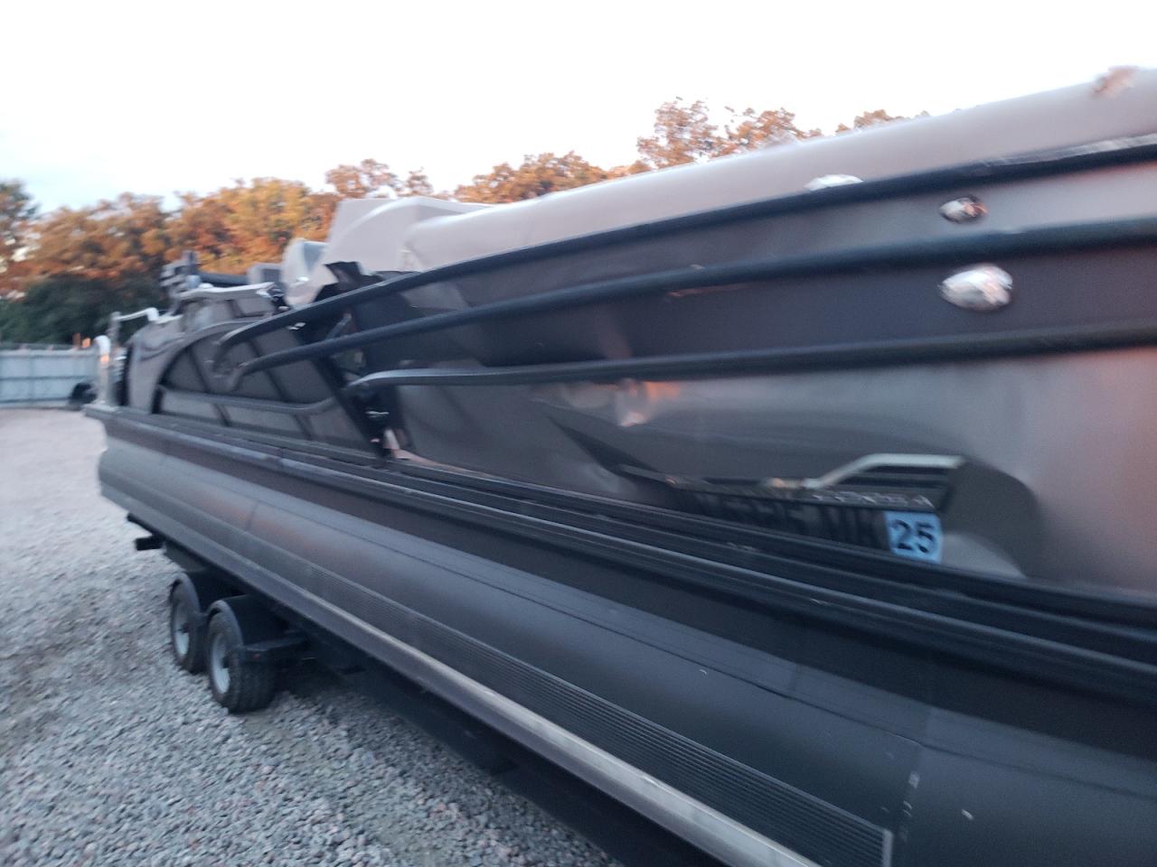 Lot #3227244904 2022 BARLETTA TRITOON