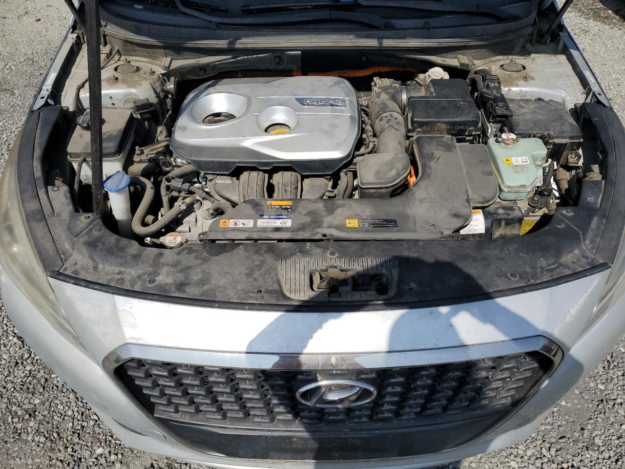 HYUNDAI SONATA HYBRID