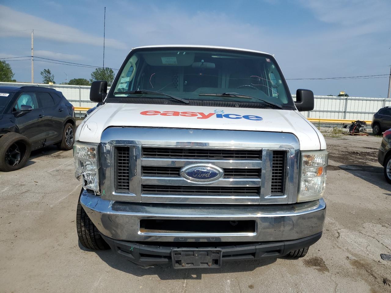 FORD ECONOLINE E250 VAN