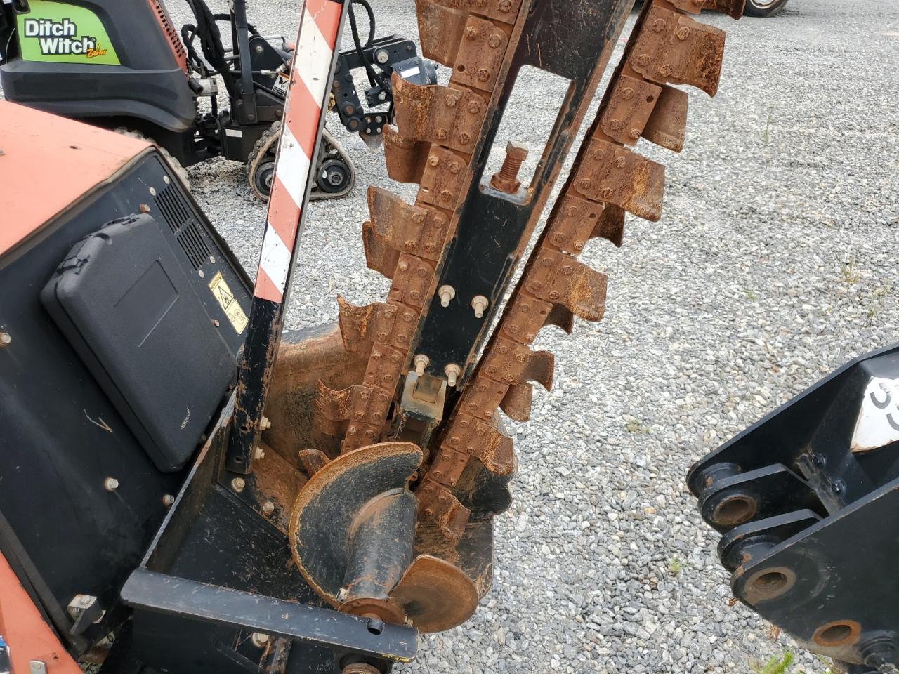 Lot #3302756362 2015 DITCHWITCH UNKNOWN