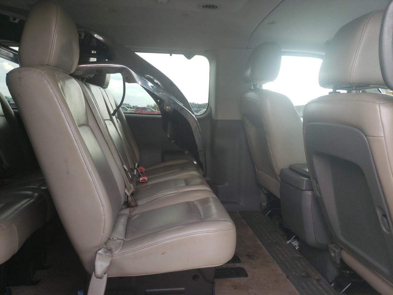 NISSAN NV3500 3500 S