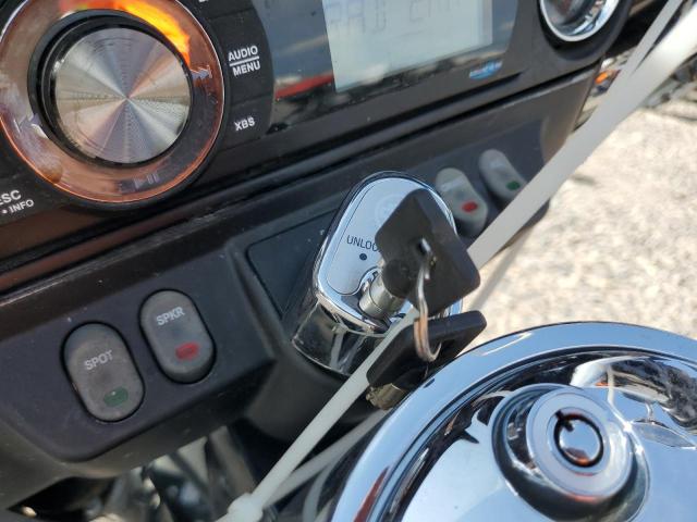 2006 HARLEY-DAVIDSON FLHTCUI 1HD1FCW176Y657598