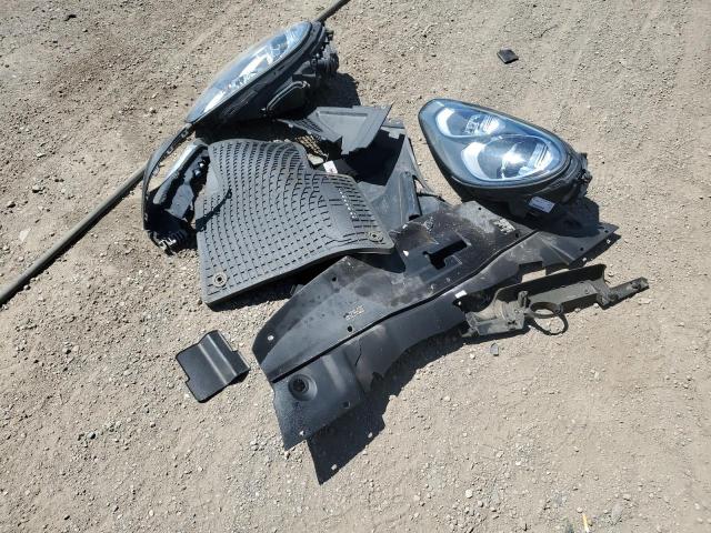 2016 PORSCHE CAYENNE WP1AA2A24GKA13408