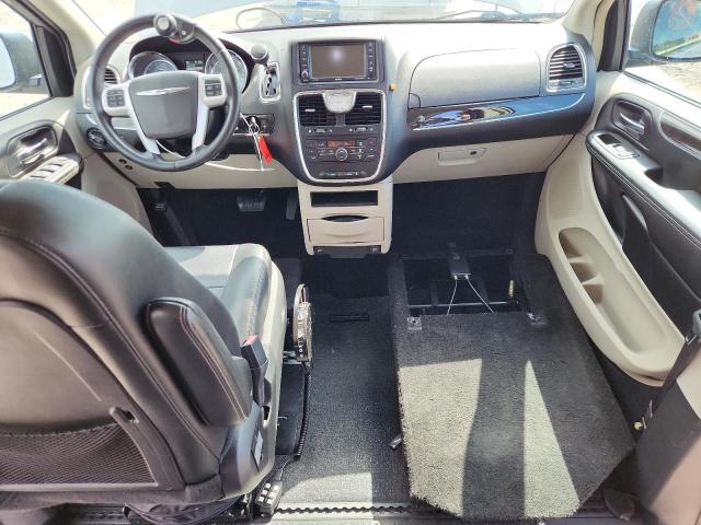 2016 CHRYSLER TOWN & COU 2C4RC1BG9GR229369