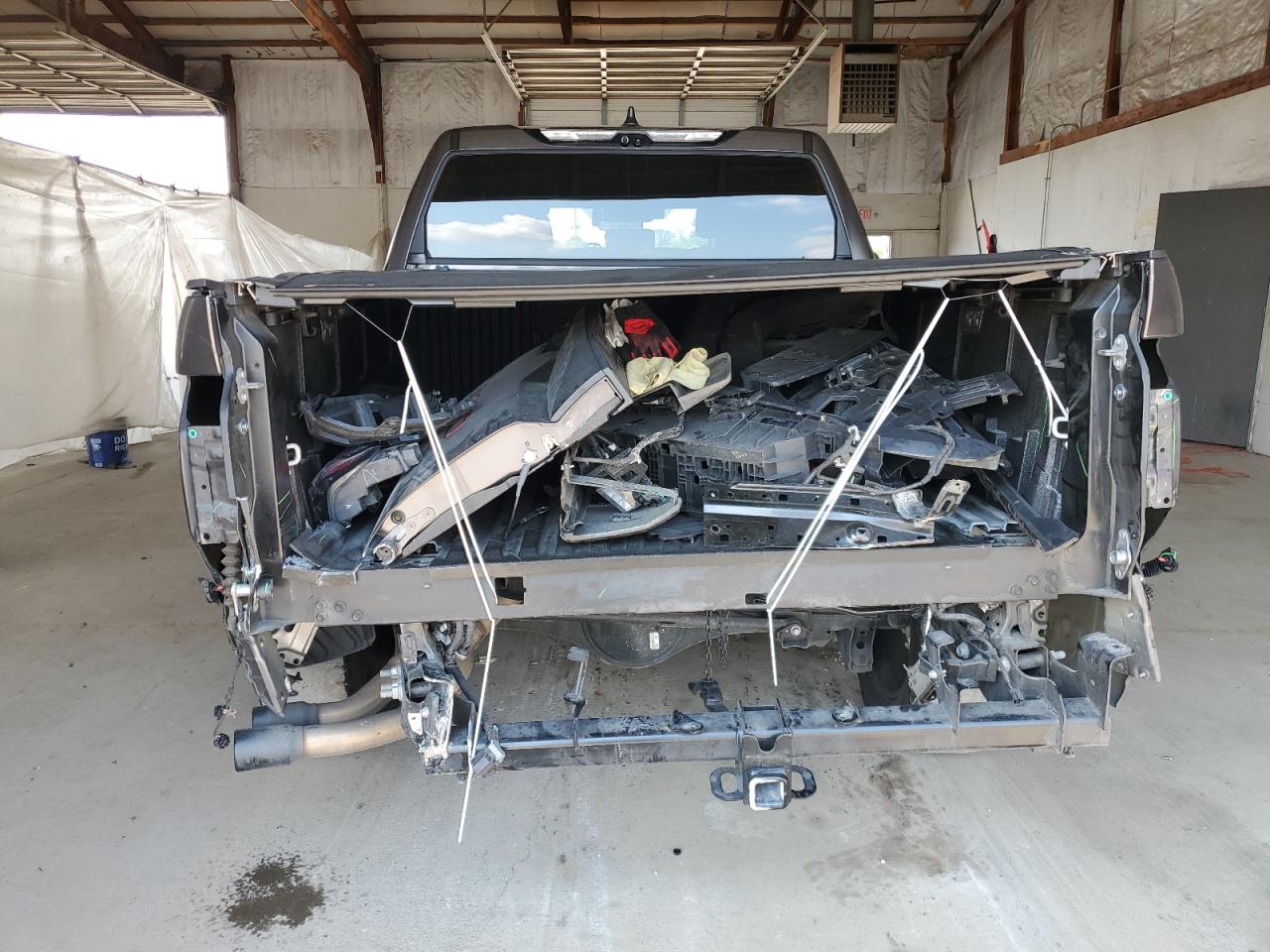 TOYOTA TUNDRA CREWMAX LIMITED