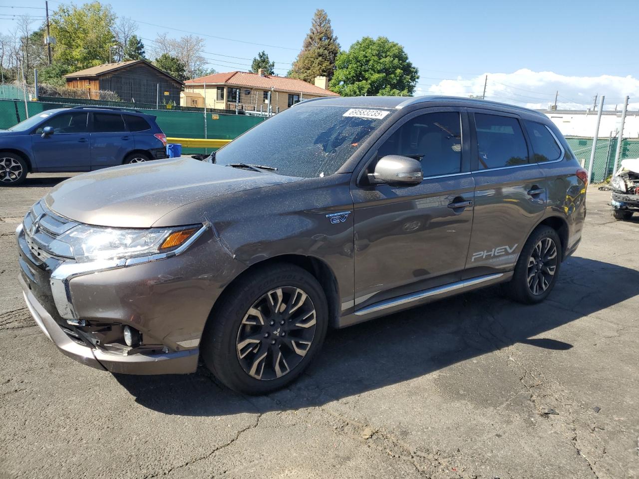 MITSUBISHI OUTLANDER SE