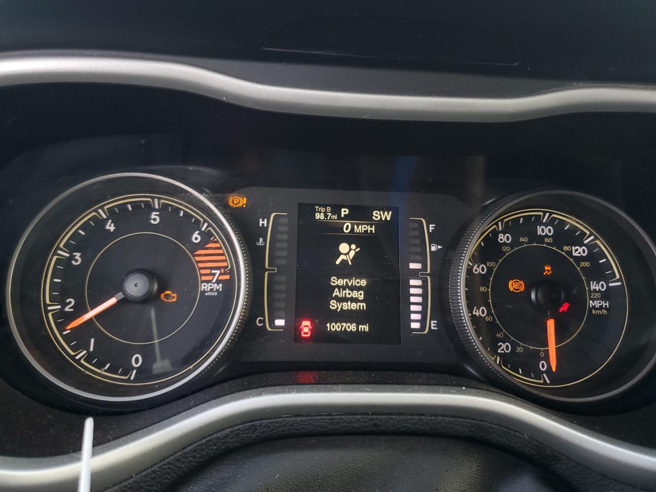 JEEP GRAND CHEROKEE LATITUDE PLUS