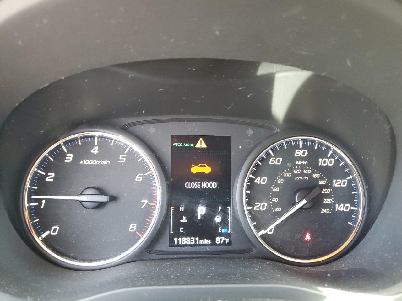 MITSUBISHI OUTLANDER SE