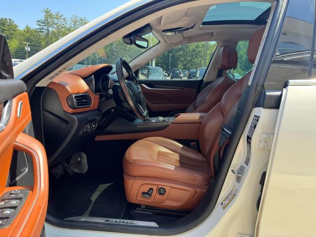 2017 MASERATI LEVANTE LU ZN661XUL7HX256500